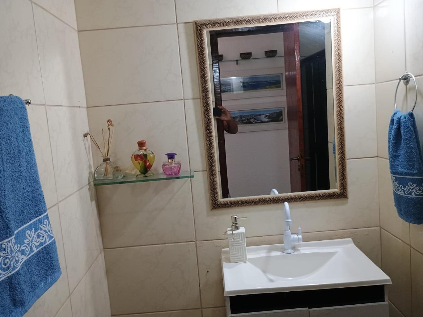 Apartamento Charmoso Em Frente A Praia Em กาโบฟรีโอ ภายนอก รูปภาพ