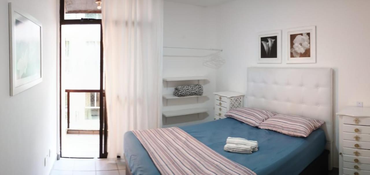 Apartamento Charmoso Em Frente A Praia Em กาโบฟรีโอ ภายนอก รูปภาพ